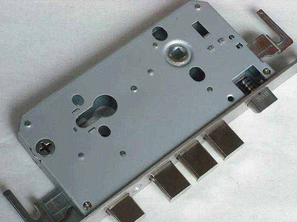 容县24小时上门开锁公司