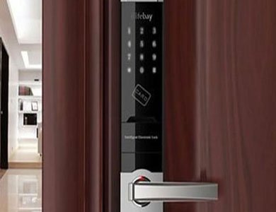 容县24小时上门开锁公司